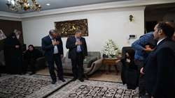 دیدار رئیس سازمان بازرسی کل کشور با خانواده شهید مدافع امنیت «پوریا احمدی»