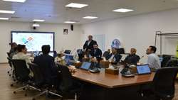 بازدید بازرس کل استان زنجان از شرکت تولیدی پارسیان