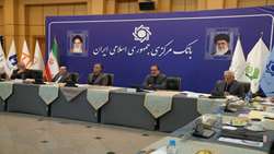 اگر مدیران عامل بانک‌ها به تکالیف قانونی خود پایبند بودند، امروز شاهد وضعیتی مانند بانک آینده و دیگر بانک‌های ناتراز نبودیم