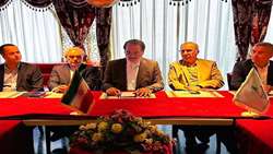 نشست چهار ساعته رئیس سازمان بازرسی کل کشور با اعضاء اتاق بازرگانی ایرانیان شرق چین/ دغدغه‌ها و مشکلات در حوزه‌های تجاری و بانکی شنیده شد/ تشریح نحوه حمایت سازمان بازرسی از کارآفرینان