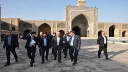 بازدید رئیس منطقه 6 سازمان بازرسی از بناهای تاریخی مسجد سید و مدرسه علمیه اصفهان