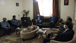 دیدار بازرس کل استان هرمزگان با خانواده اولین شهیده مدافع سلامت استان هرمزگان